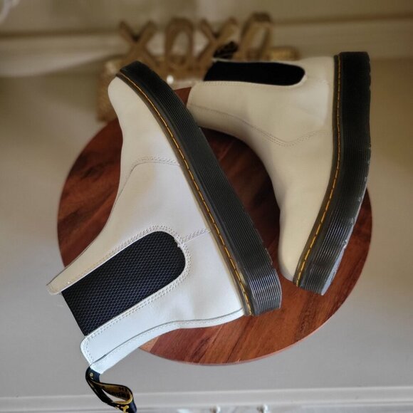 Dr. Martens Dorrian Pull on White Leather Chelsea Boots Unisex Men's SZ 8 - Picture 5 of 9